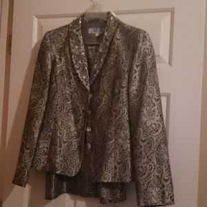 2 poece skirt suit
